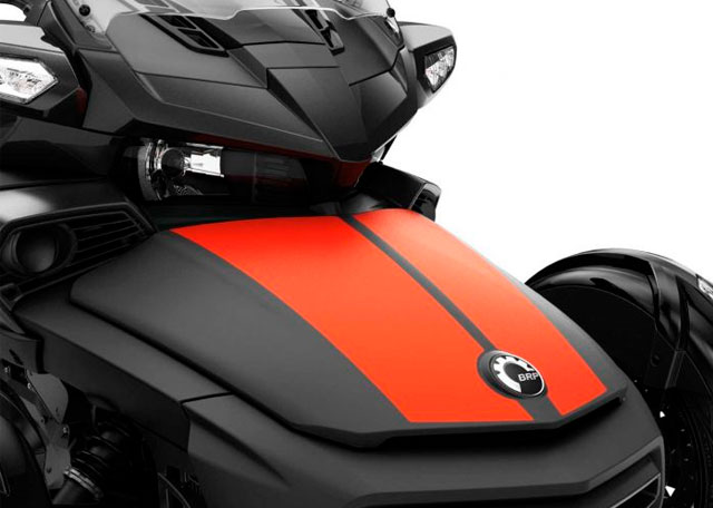 Montemar Motor BANDAS ADHESIVAS PARA CAPO SPYDER F3.jpg