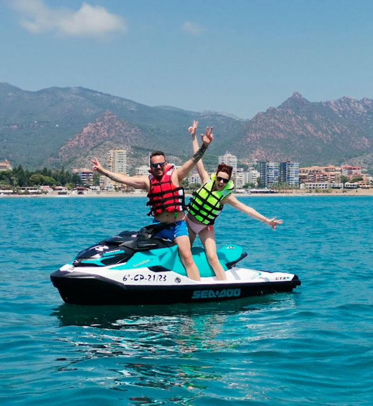 Alquiler moto de agua Castellón | Sin titulación y Por Libre | Flota nueva cada año | Hasta 11 motos por salida | Despedidas, cumpleaños, Team Buildings... | Actividades acuáticas Castellón | Actividades acuáticas Grao de Castellón | Montemar Jets ✅